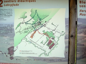 le plan du sentier didactique (indiqué en rouge)