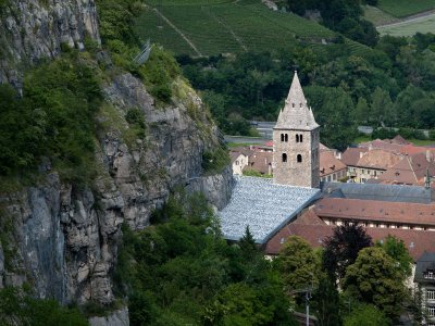 <p>Vue aérienne de l'Abbaye de Saint-Maurice<br></p><p>©saviozfabrizzi, Abbaye de Saint-Maurice.</p><p>Photo Thomas Jantscher</p>
