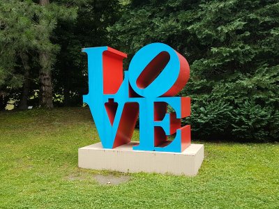 Love, de Robert Indiana